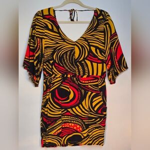 Manuheali'i Hawai'i Blouse with a Polynesian Design Size S